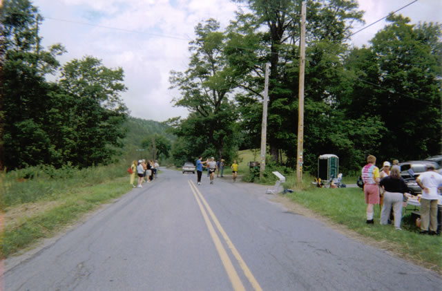 Michael Davenport at the 28.2-mile checkpoint